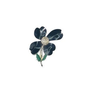 Vintage Black Enamel Dogwood Flower - Gold Tone Brooch by Sarah Coventry
